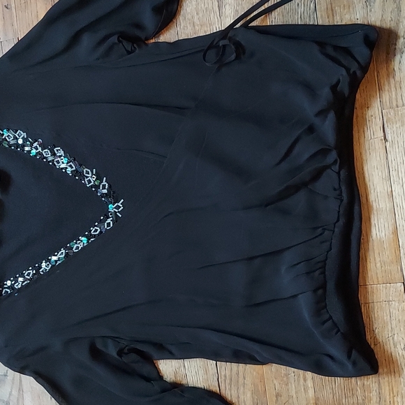 6 for $8 M&M Top - Picture 3 of 10